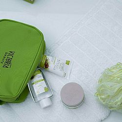 VICTORIA BEAUTY SNAIL EXTRACT DAY CREAM 50ml,MICELLAR WATER 100ml,HAND CREAM 50ml.FREE BATH SPONGE GIFT SET 